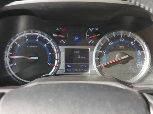 Used 2016 Toyota 4Runner SR5 Premium image 8