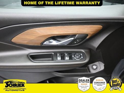 Used 2021 GMC Terrain SLE w/ Driver Convenience Package image 11