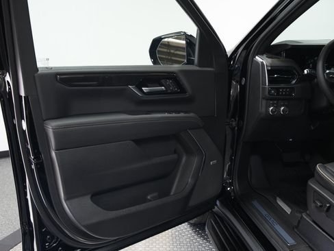New 2026 GMC Yukon Elevation w/ LPO, Floor Liner Package image 23