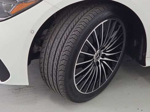 Certified 2024 Mercedes-Benz CLE 450 4MATIC Cabriolet image 31