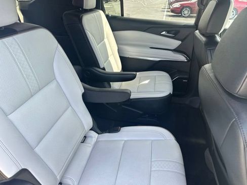 Certified 2026 Chevrolet Traverse High Country AWD/4WD image 4