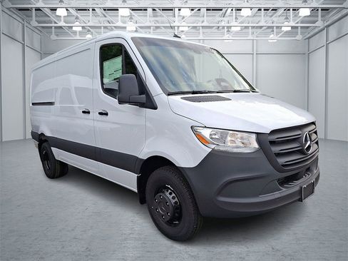 New 2025 Mercedes-Benz Sprinter 3500 image 2