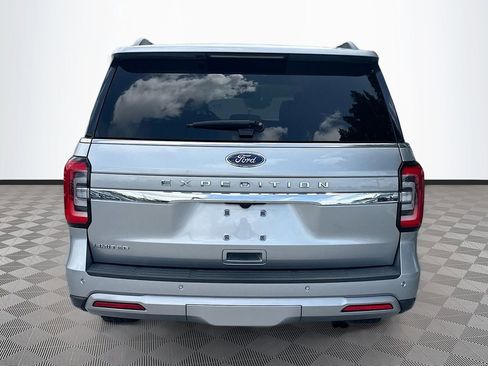 Used 2024 Ford Expedition Limited image 7