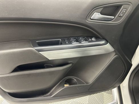 Used 2019 Chevrolet Colorado LT w/ Redline Special Edition image 13