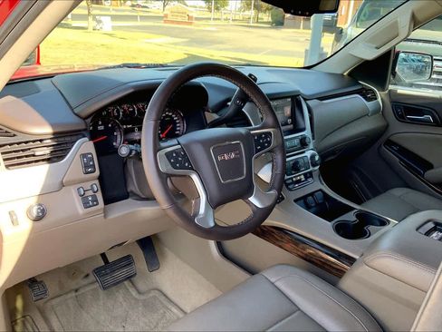 Used 2015 GMC Yukon SLT w/ HD Trailering Package image 17