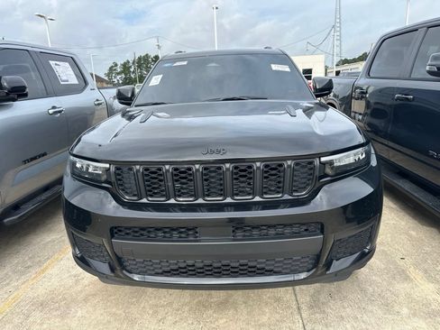 Used 2023 Jeep Grand Cherokee L Laredo AWD/4WD image 6
