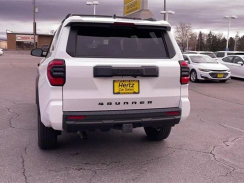 Used 2025 Toyota 4Runner SR5 image 8