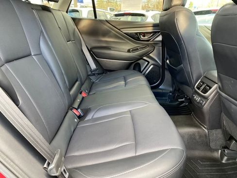 Used 2022 Subaru Outback Limited image 35