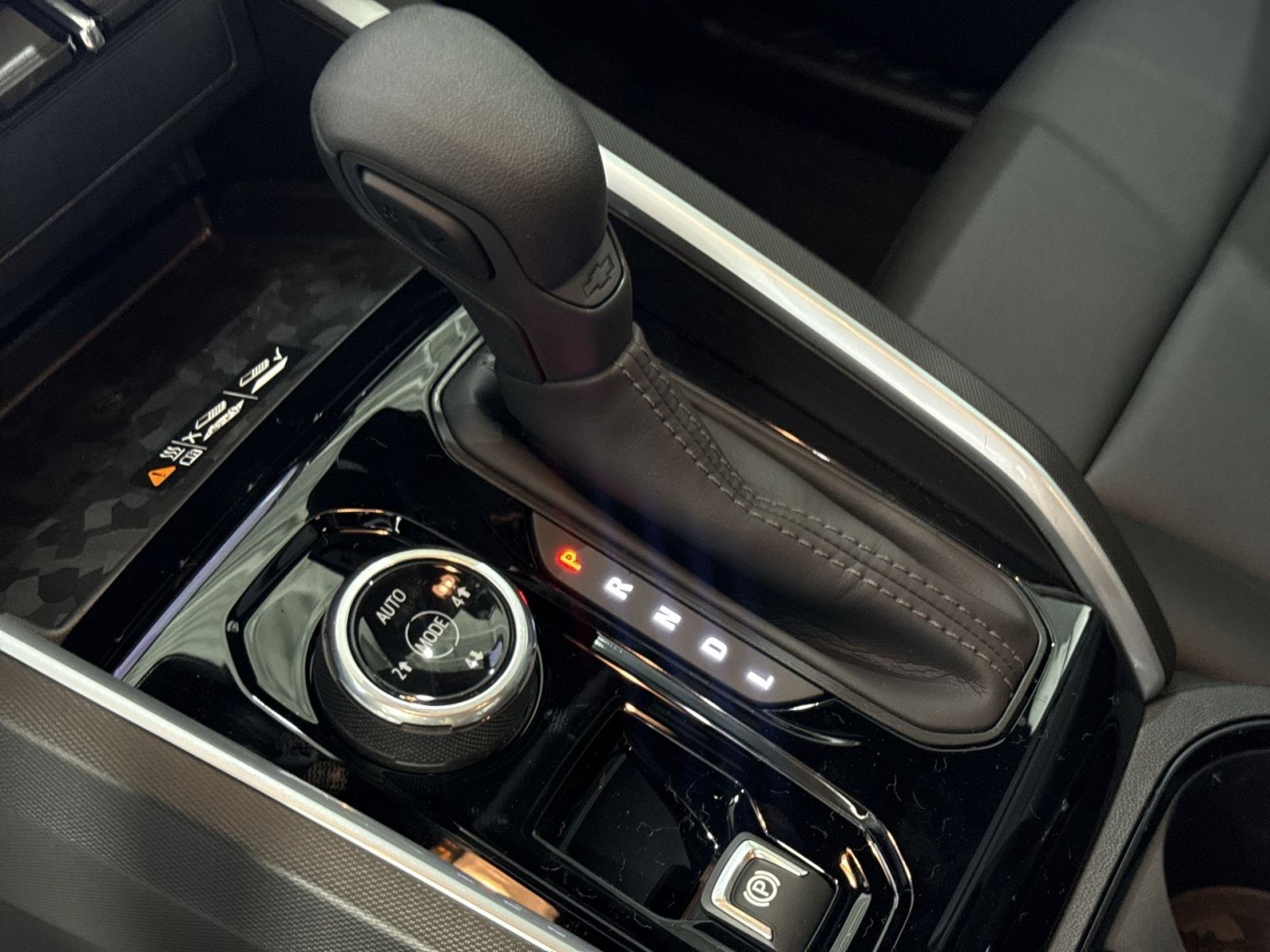 New 2026 Chevrolet Colorado Trail Boss AWD/4WD image 23