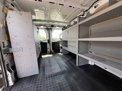 Used 2019 Ford Transit 250 130 Low Roof w/ Exterior Upgrade Package RWD image 10