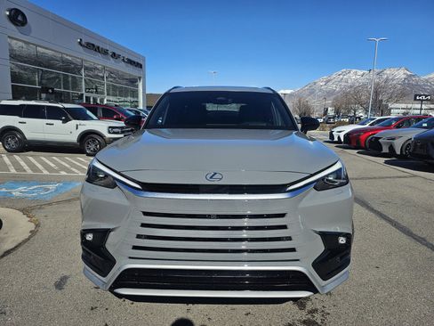 New 2026 Lexus TX 500h AWD w/ Technology Package image 2