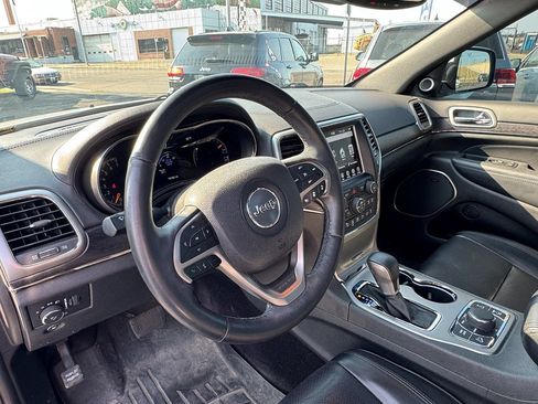 Used 2018 Jeep Grand Cherokee High Altitude AWD/4WD image 19