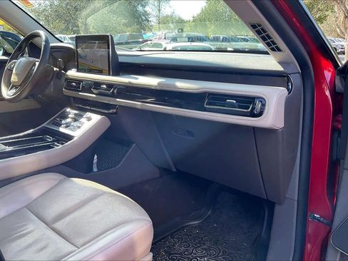 Used 2020 Lincoln Aviator Reserve w/ Equipment Group 201A image 16