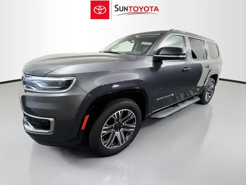 Used 2024 Jeep Wagoneer Series II w/ Flexible Seating Group RWD image 9