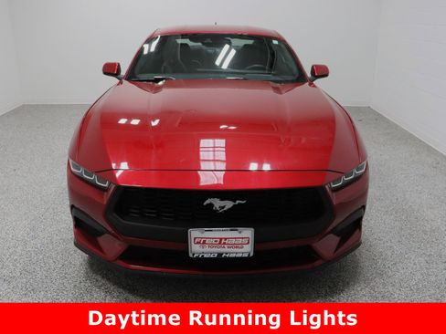 Used 2024 Ford Mustang Premium image 3