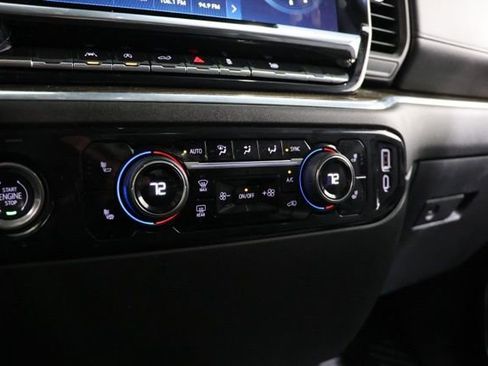 Used 2024 Chevrolet Silverado 1500 LT AWD/4WD image 29