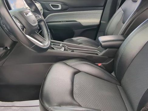 Used 2022 Jeep Compass Latitude w/ Convenience Group AWD/4WD image 23