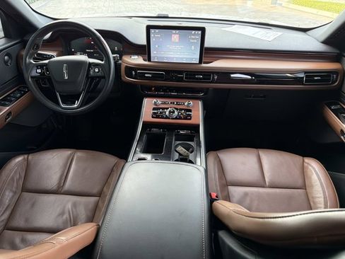 Used 2023 Lincoln Aviator Reserve w/ Equipment Group 201A RWD image 26
