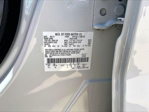 Used 2013 Ford Edge SEL FWD image 34