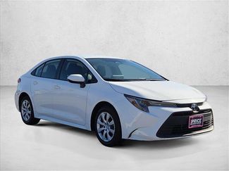 Used 2023 Toyota Corolla LE FWD video 3
