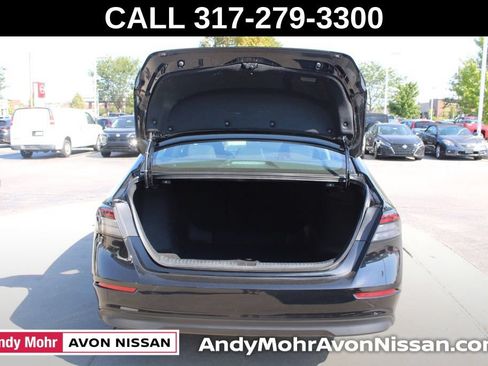 Used 2023 Honda Accord EX image 9
