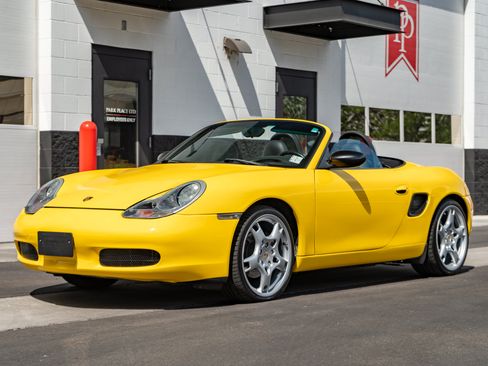 Used 1998 Porsche Boxster RWD image 24