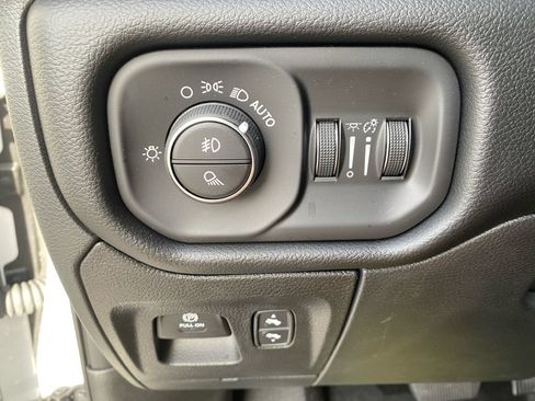 Used 2026 RAM 1500 Big Horn AWD/4WD image 22