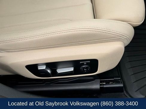 Used 2020 BMW 330i Sedan w/ Premium Package image 28