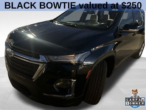 Used 2023 Chevrolet Traverse LS w/ Safety Package image 2