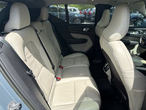 Used 2023 Volvo XC40 B5 Plus w/ Protection Package Premier image 22
