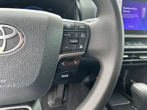 Used 2025 Toyota Camry LE FWD image 21