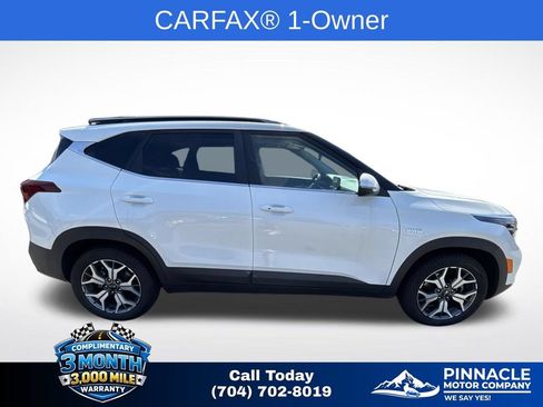 Used 2021 Kia Seltos EX AWD/4WD image 3