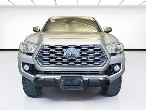 Used 2021 Toyota Tacoma TRD Off-Road w/ Technology Package AWD/4WD image 2