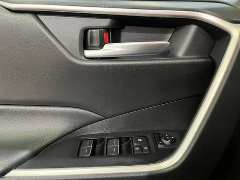 Certified 2025 Toyota RAV4 XLE AWD/4WD image 13