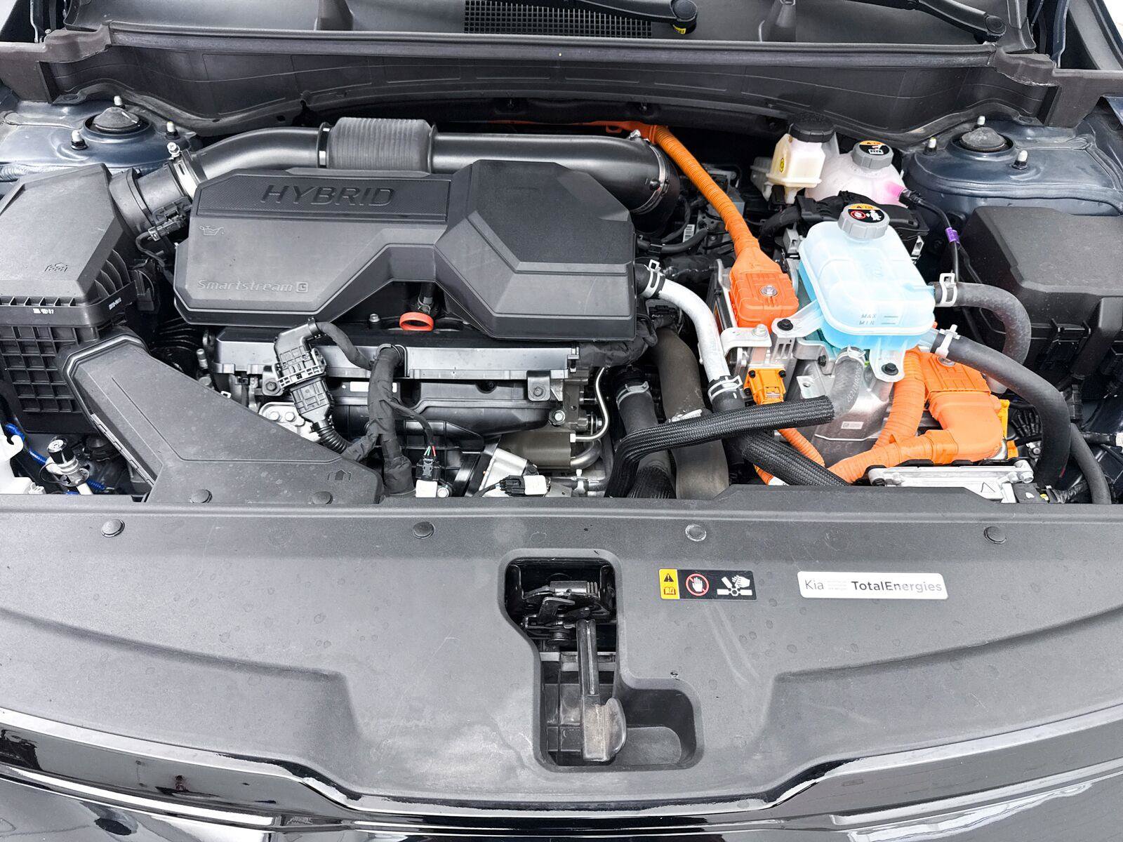 Used 2025 Kia Sportage X-Line AWD/4WD image 8
