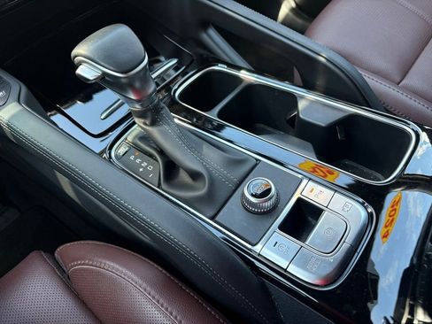 Used 2024 Kia Telluride SX FWD image 25