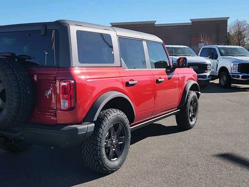 New 2024 Ford Bronco Black Diamond image 8