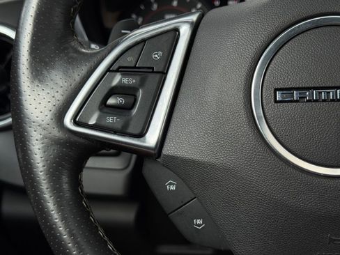 Used 2016 Chevrolet Camaro SS RWD image 23