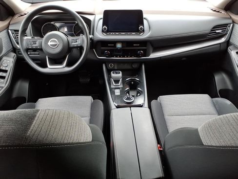 Used 2023 Nissan Rogue SV AWD/4WD image 6