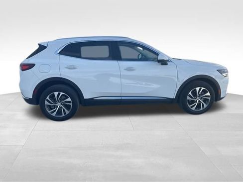 Used 2023 Buick Envision Essence image 9