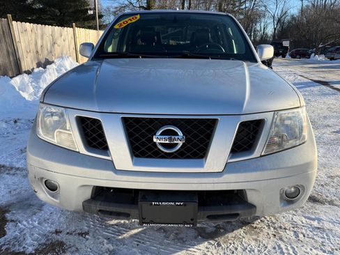 Used 2010 Nissan Frontier PRO-4X w/ Pro-4x Value Truck Pkg image 3
