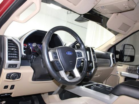 Used 2019 Ford F250 Lariat w/ Lariat Ultimate Package AWD/4WD image 21