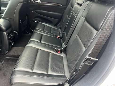 Used 2018 Jeep Grand Cherokee High Altitude AWD/4WD image 10