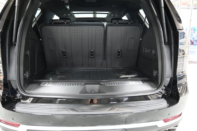 New 2026 Chevrolet Tahoe High Country AWD/4WD image 31