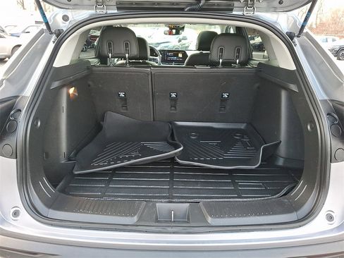 Used 2024 Chevrolet Trax ACTIV w/ Sunroof Package image 28