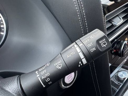 Used 2024 Nissan Armada Platinum w/ Captain's Chairs Package image 12