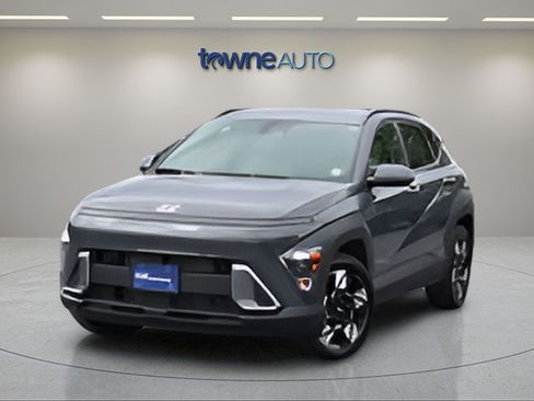Used 2025 Hyundai Kona SEL FWD image 9