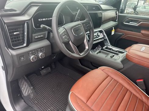 New 2026 GMC Sierra 2500 Denali Ultimate image 9