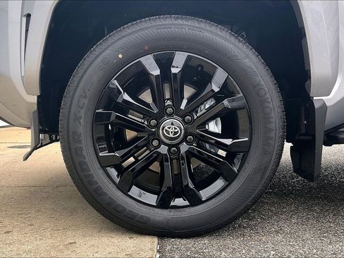 New 2026 Toyota 4Runner 4WD image 15