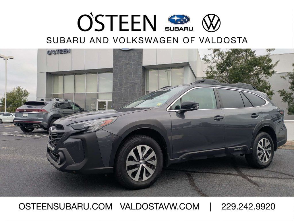 Certified 2025 Subaru Outback Premium AWD/4WD image 1